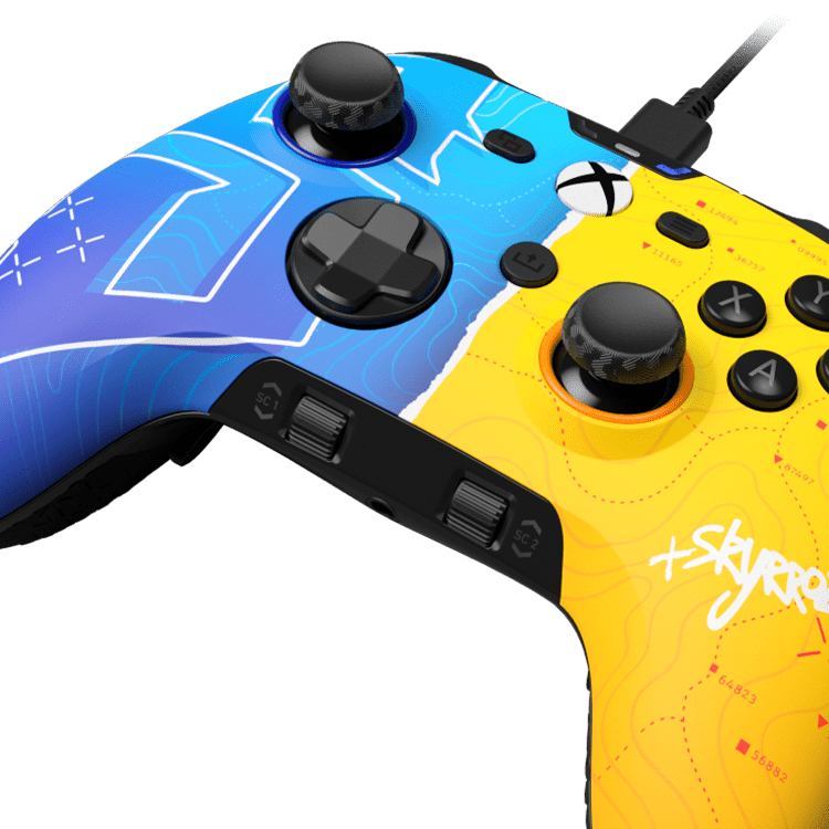 SCUF Valor Pro Wired Skyrroz